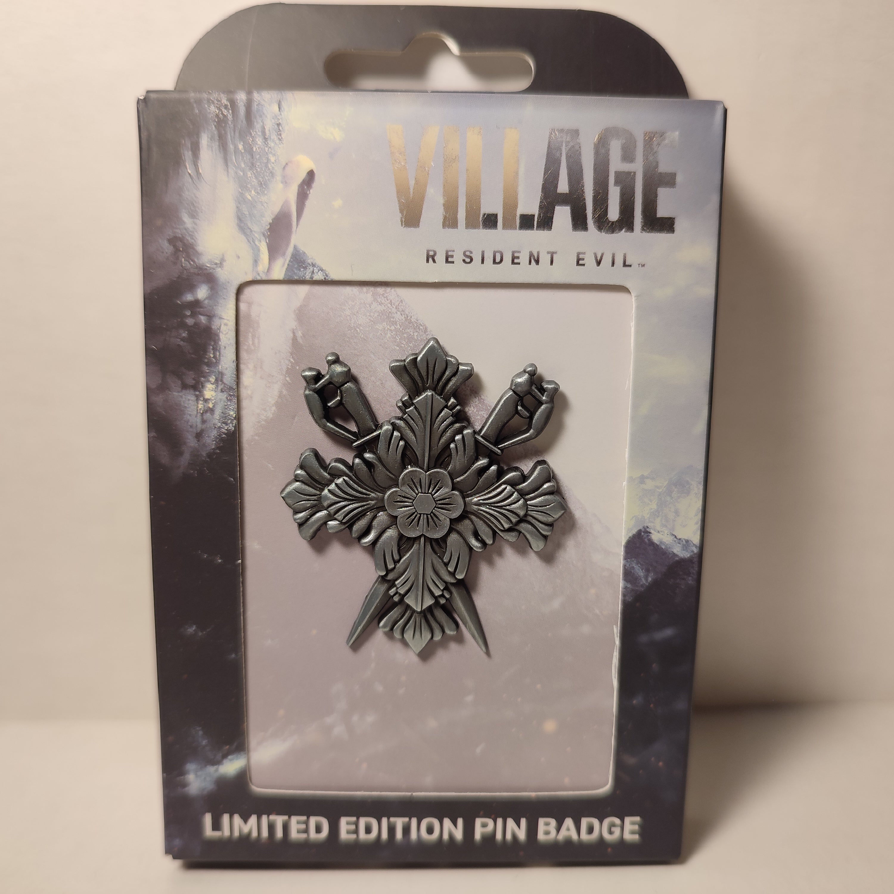 Resident Evil Village - Dimitrescu House Sigil Limited Edition Pin