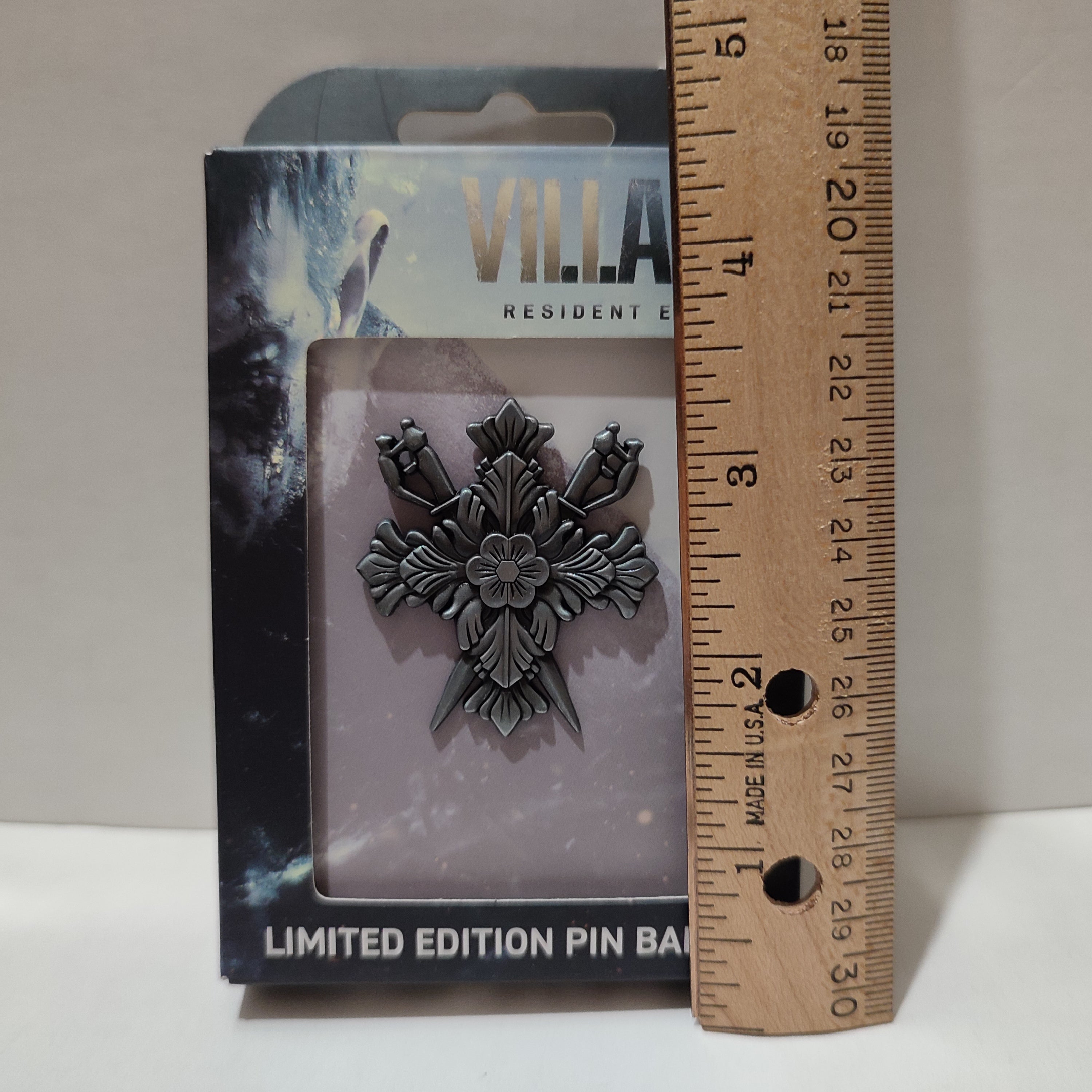 Resident Evil Village - Dimitrescu House Sigil Limited Edition Pin