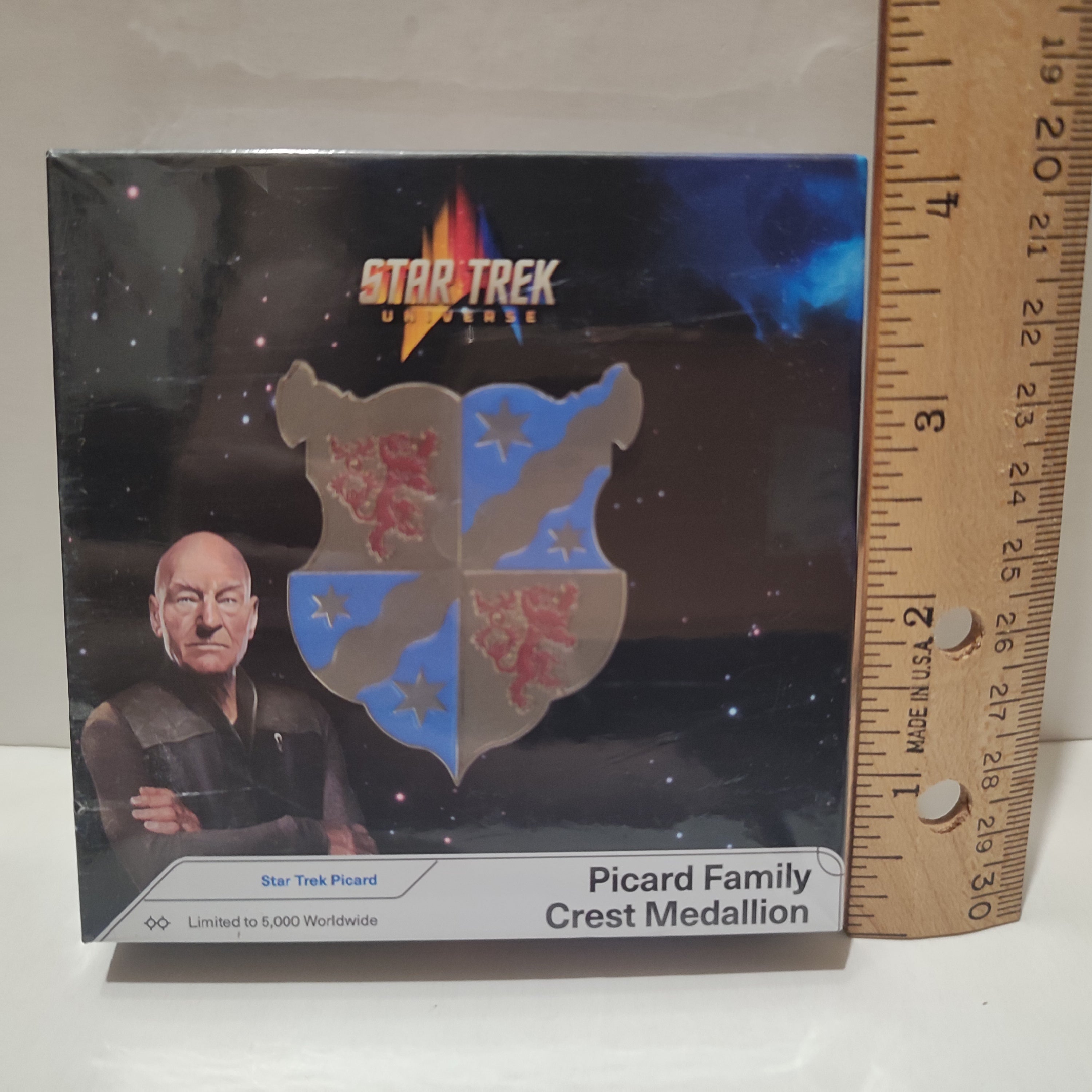 Star Trek - Picard Family Crest Medallion