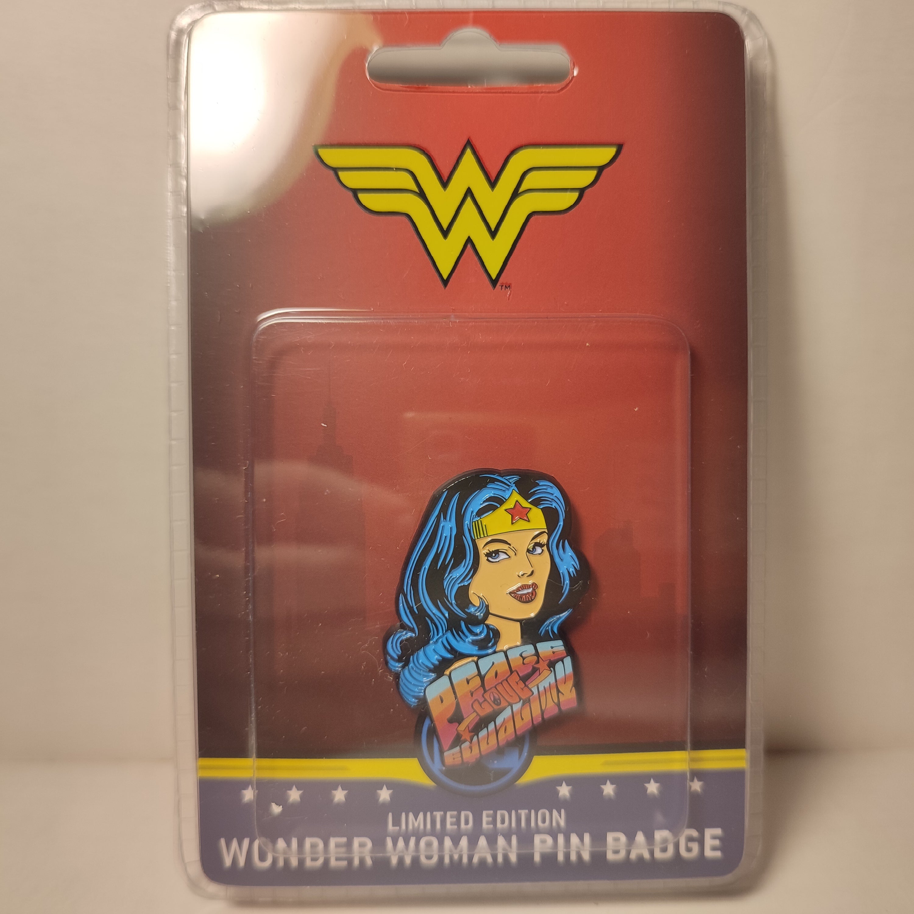 DC - Wonder Woman Limited Edition Pin
