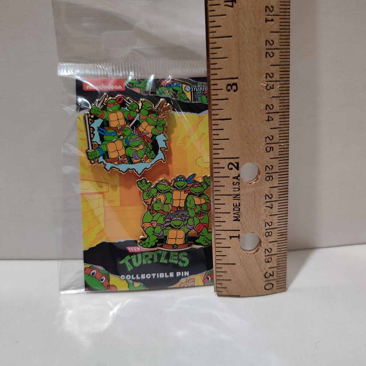 TMNT - Famous 80s Poses Enamel Pins Set