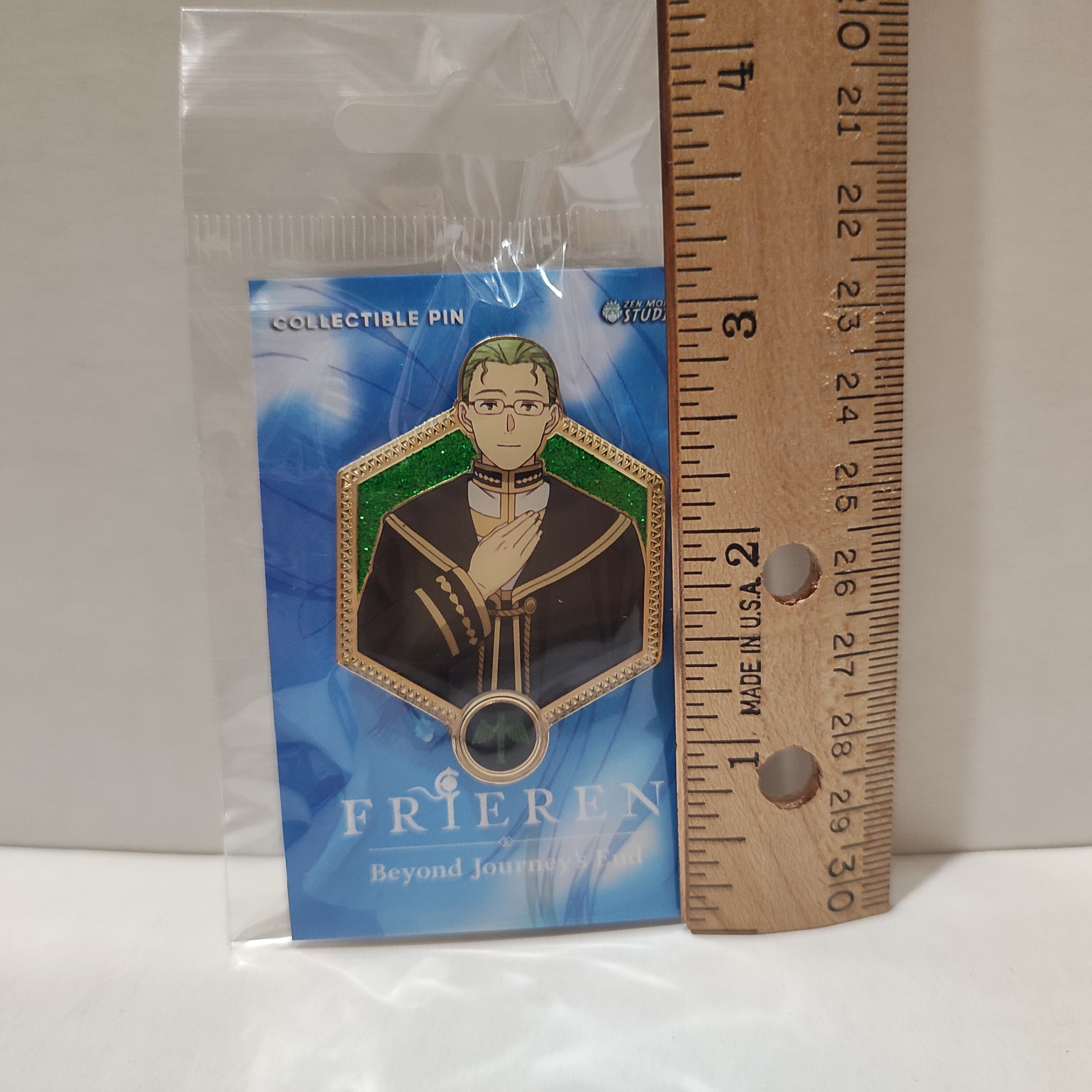 Frieren Beyond Journey's End - Heiter Golden Series Pin