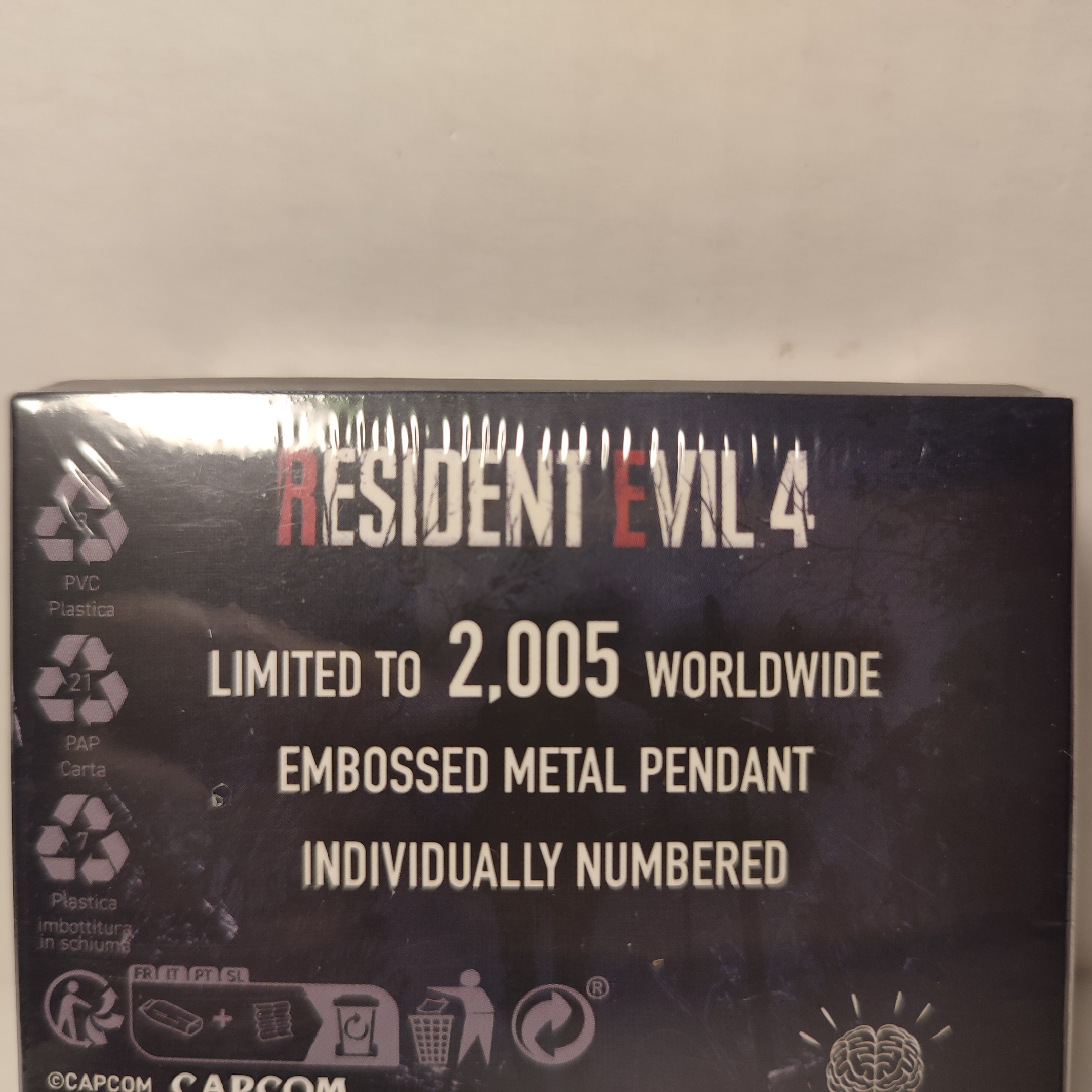 Resident Evil - Ashley's Necklace Limited Edition Replica