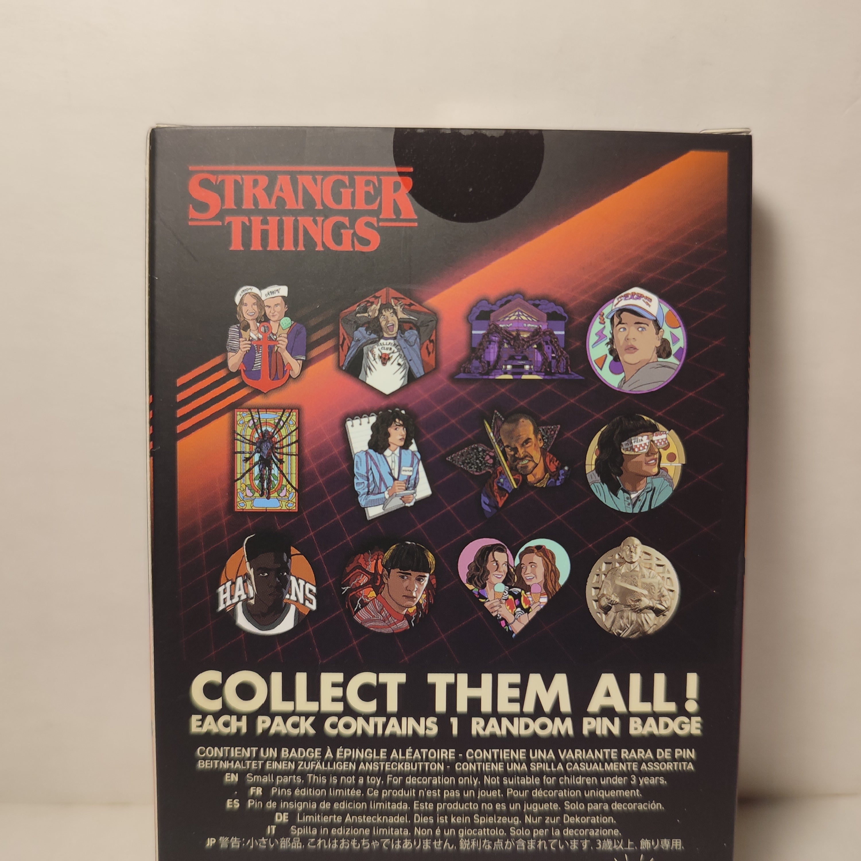 Stranger Things - Mystery Pin Badge Series Box (1 Random Pin)