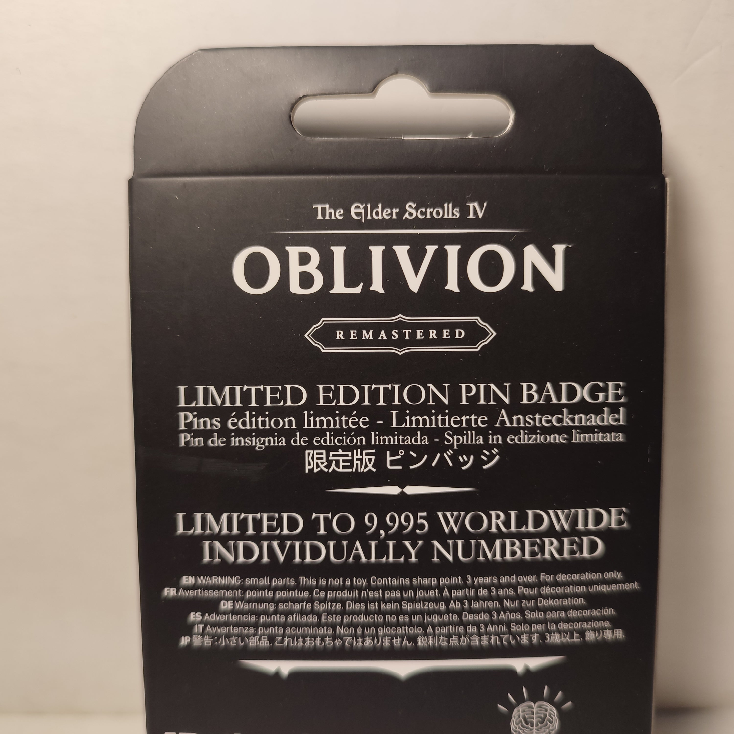 Elder Scrolls Oblivion - Adoring Fan Limited Edition Pin
