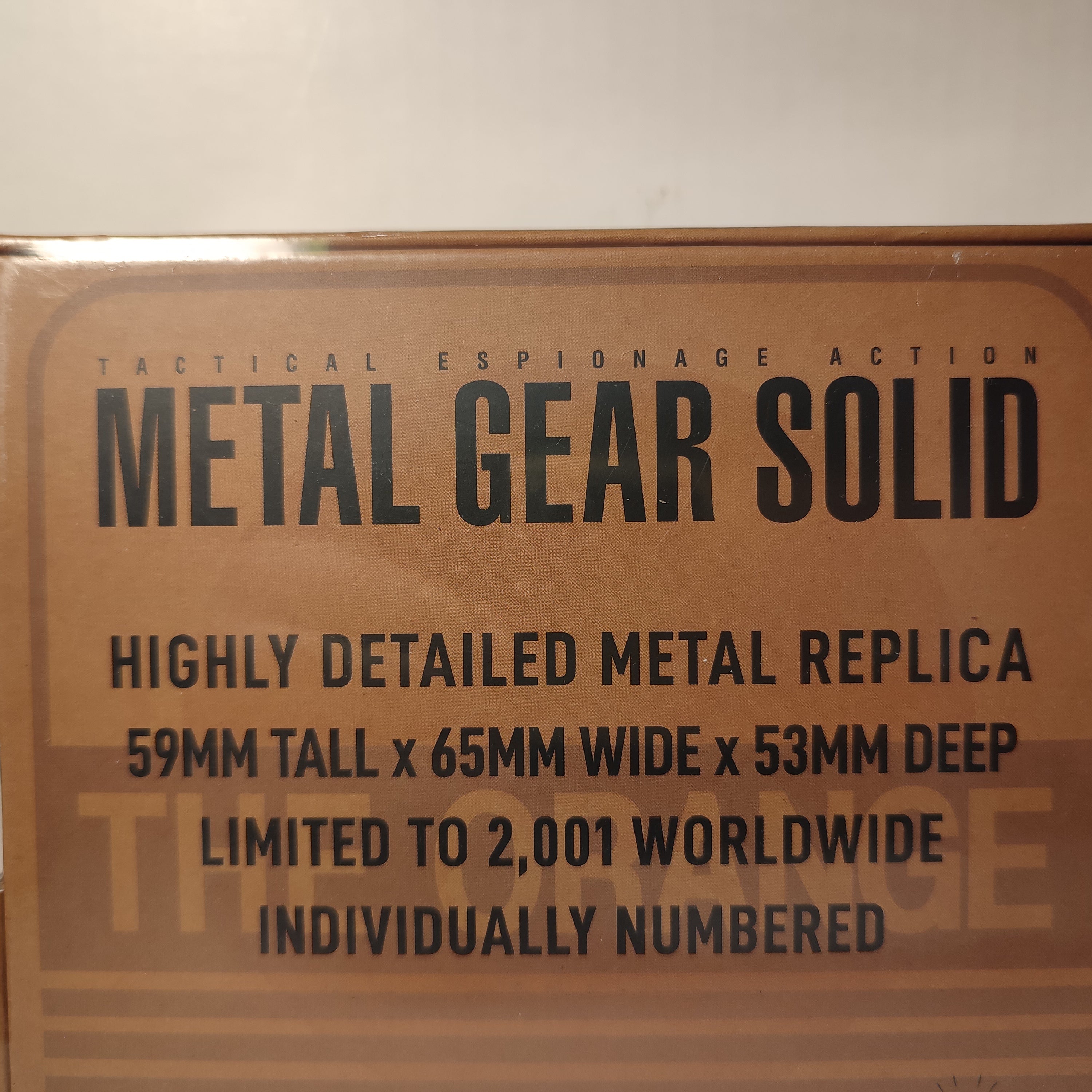 Metal Gear Solid - Cardboard Box Metal Replica