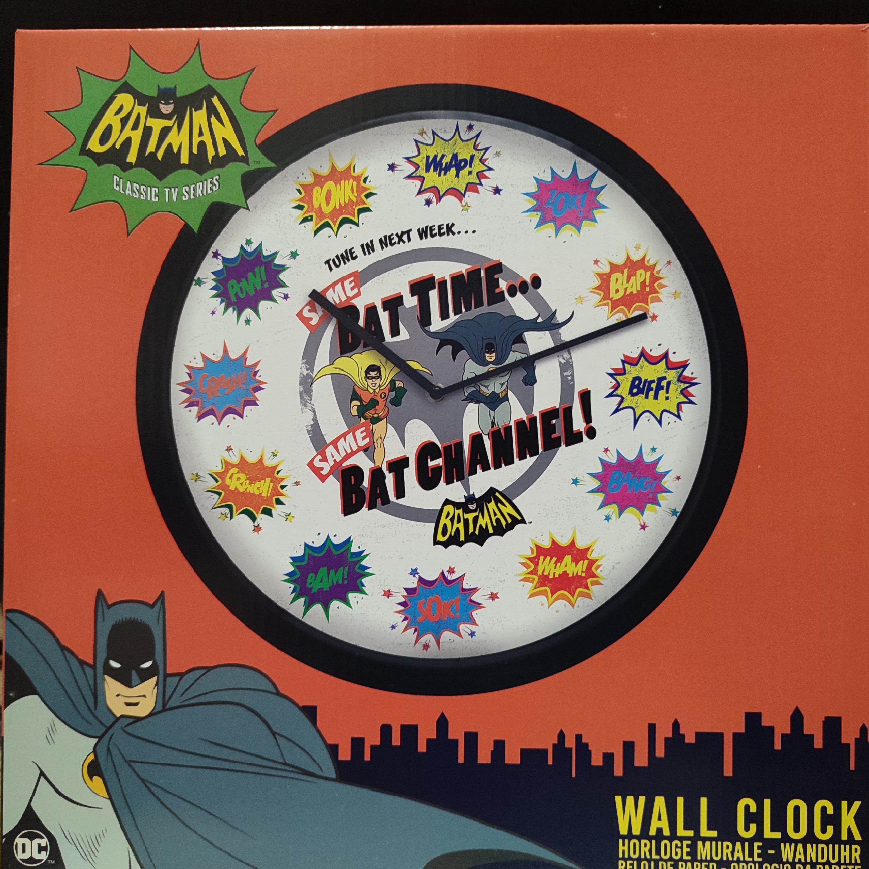 Batman - Bat Time Wall Clock