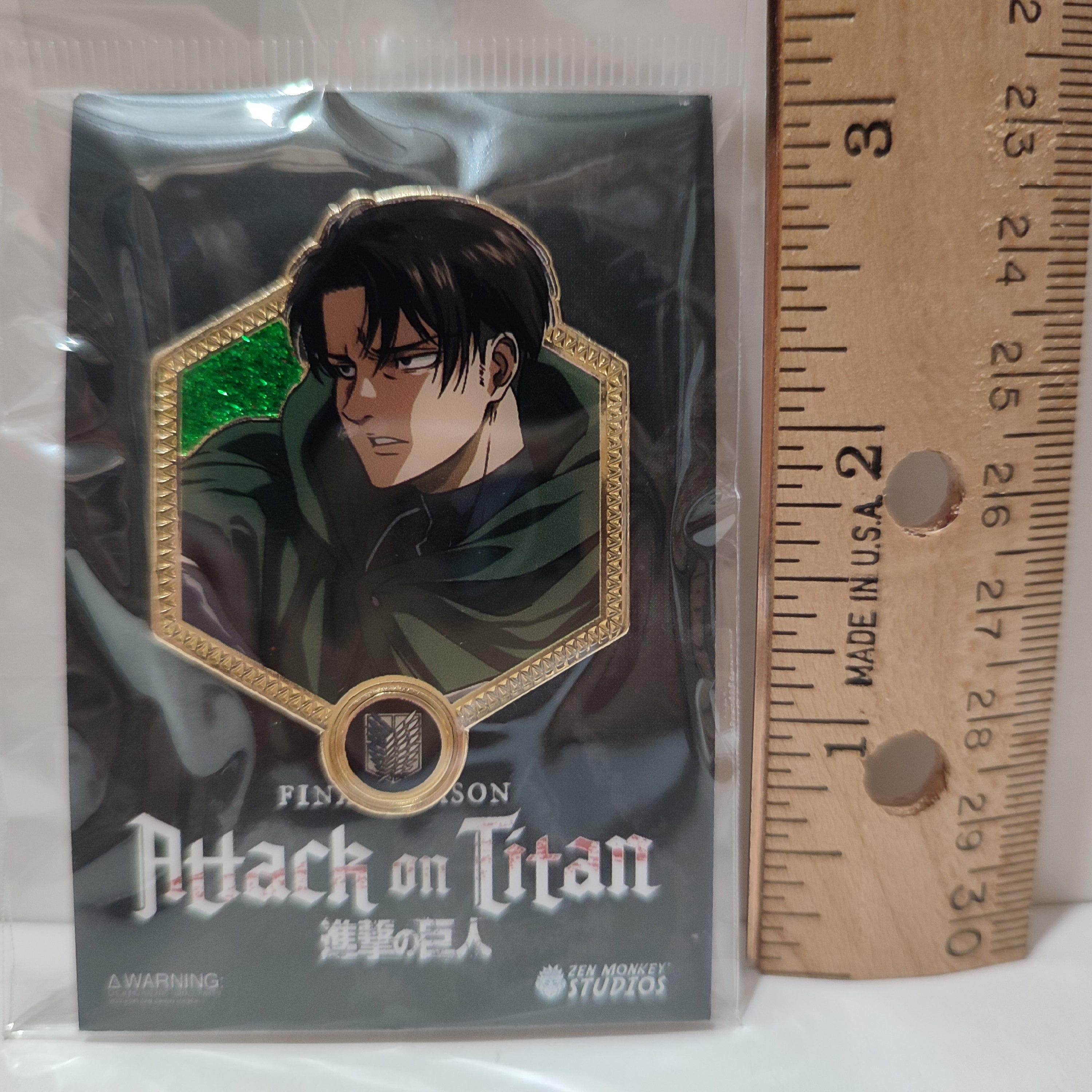 Attack On Titan - Levi Ackerman Golden Series 2 Pin