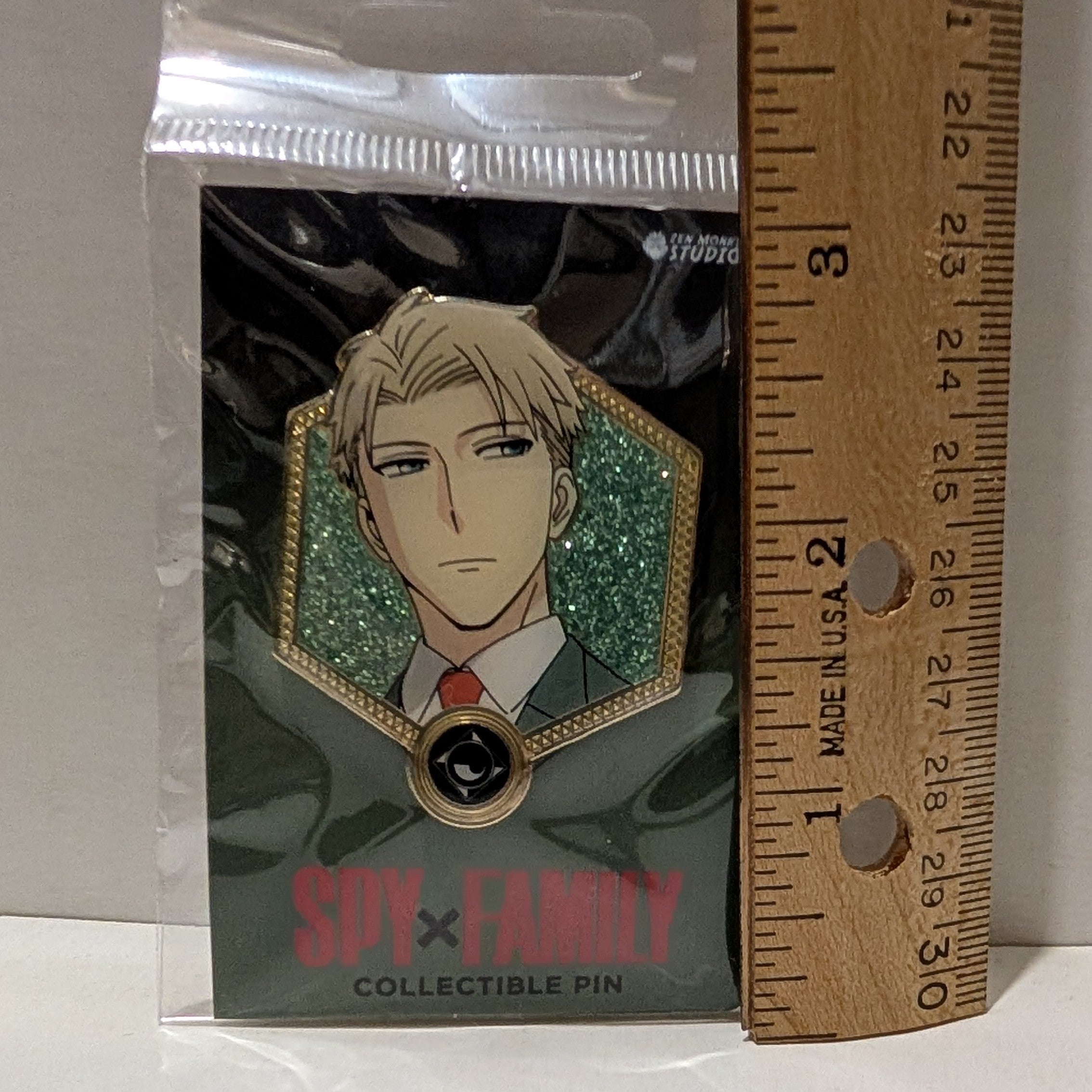 Spy X Family - Loid Forger Golden Series Pin